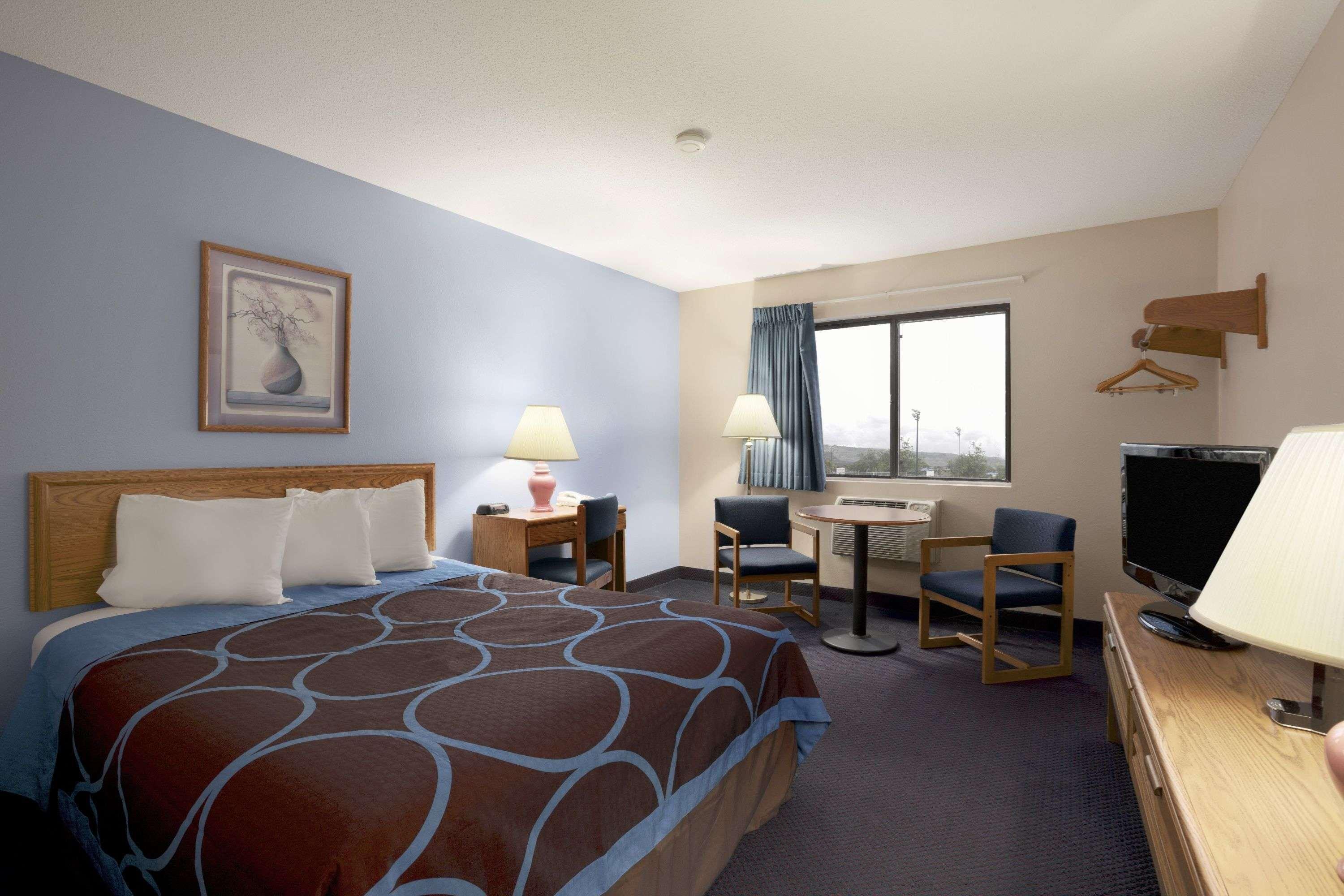 Super 8 By Wyndham Cromwell/Middletown Hotel Exterior foto