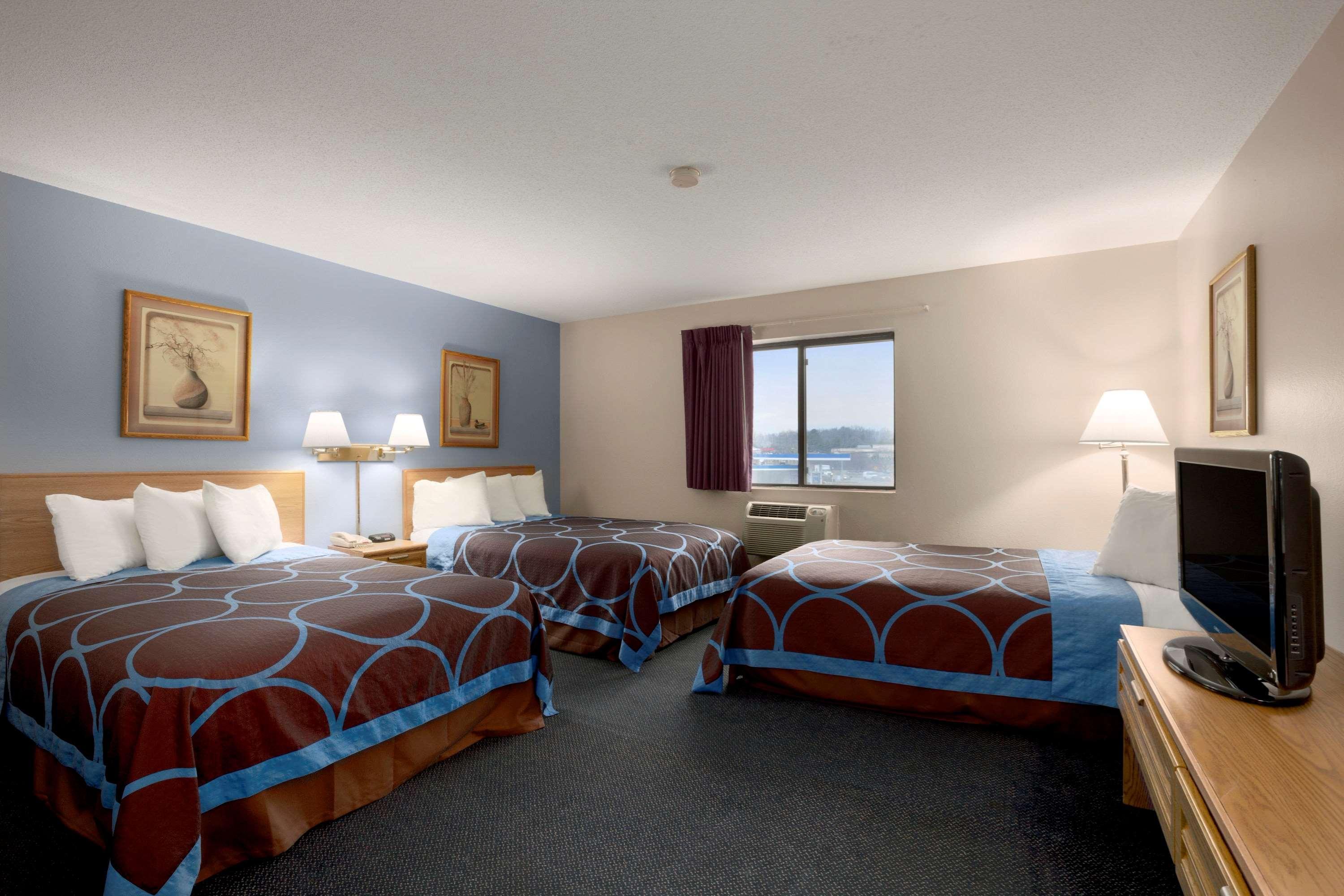Super 8 By Wyndham Cromwell/Middletown Hotel Exterior foto