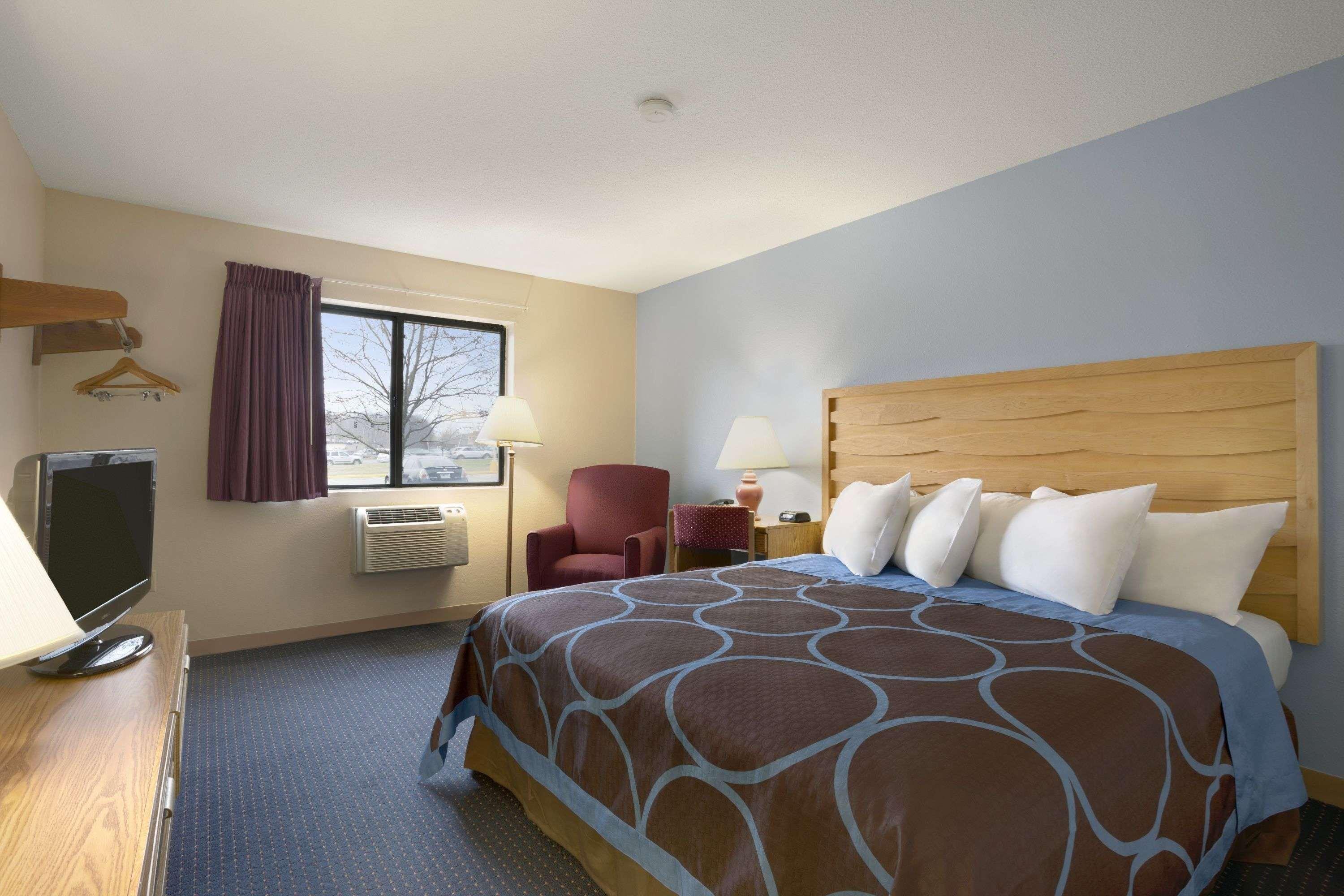 Super 8 By Wyndham Cromwell/Middletown Hotel Exterior foto